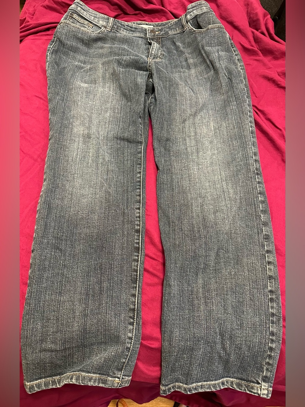 Chico’s Platinum 2.5 short Casual Straight-Leg Faded Jeans
